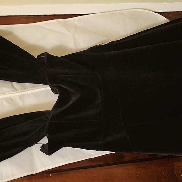 Evening  Dress - Picture 2 of 6